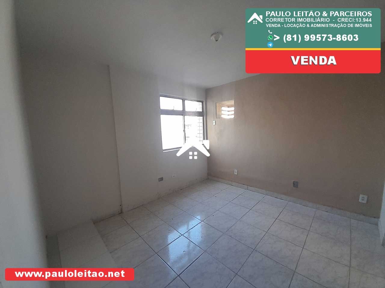 Candeias apartamento Av Bernardo. Vieira de Melo 3 quartos. Junto ao Atacadão