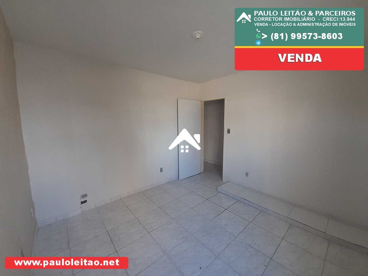 Candeias apartamento Av Bernardo. Vieira de Melo 3 quartos. Junto ao Atacadão