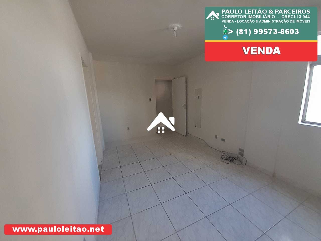 Candeias apartamento Av Bernardo. Vieira de Melo 3 quartos. Junto ao Atacadão