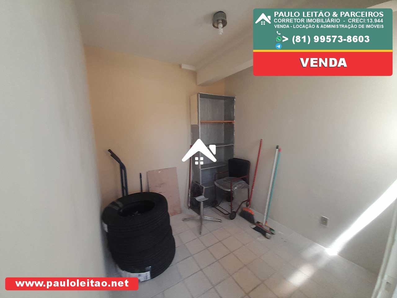 Candeias apartamento Av Bernardo. Vieira de Melo 3 quartos. Junto ao Atacadão