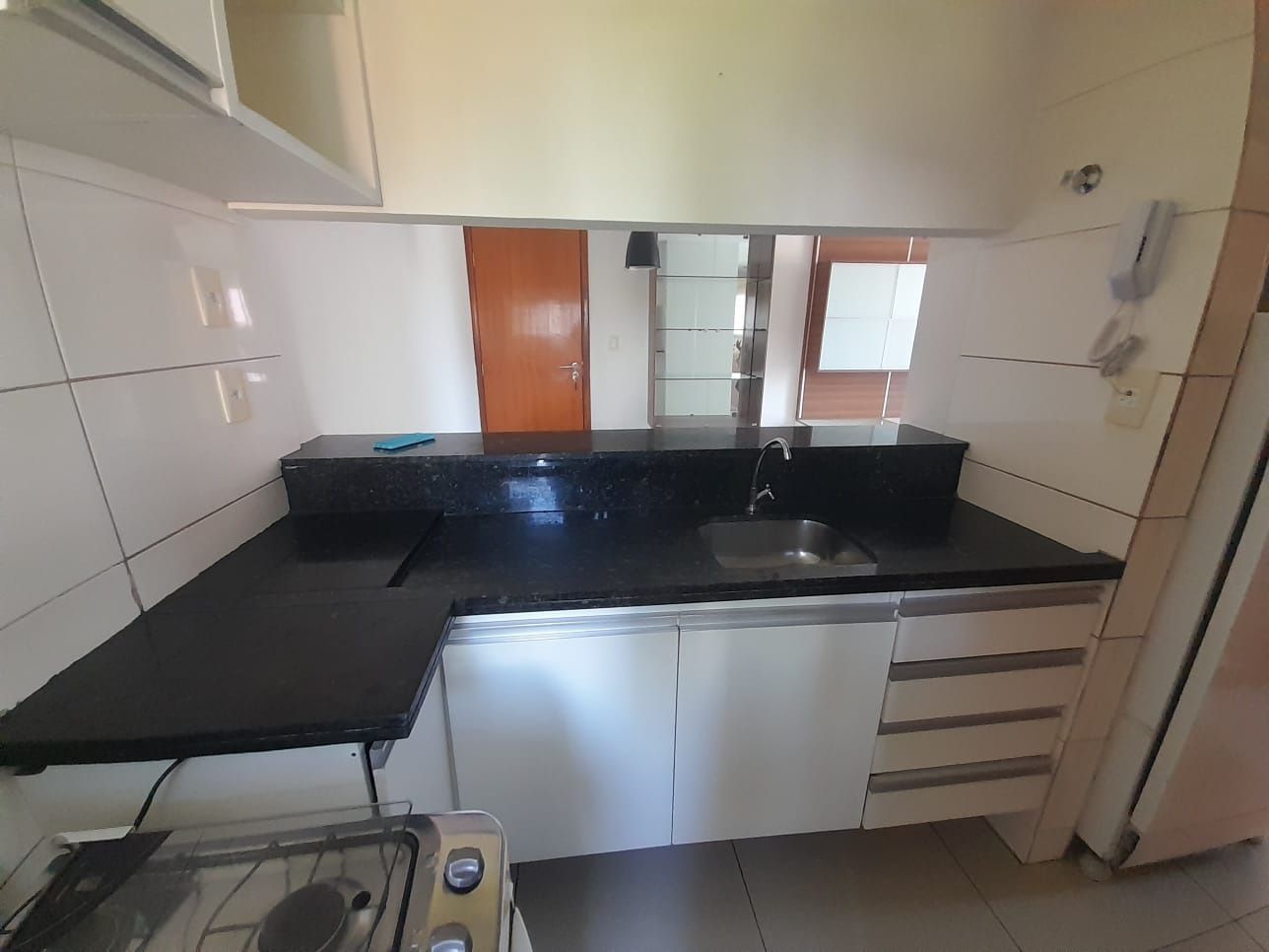 Excelente apartamento junto á praia de candeias para venda. 2 quartos por 380 mil reais